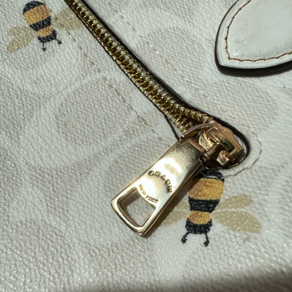 COACH Rowan White Gold Logo Bee Satchel Leather Canvas Crossbody Bag CH516 - Picture 11 of 11